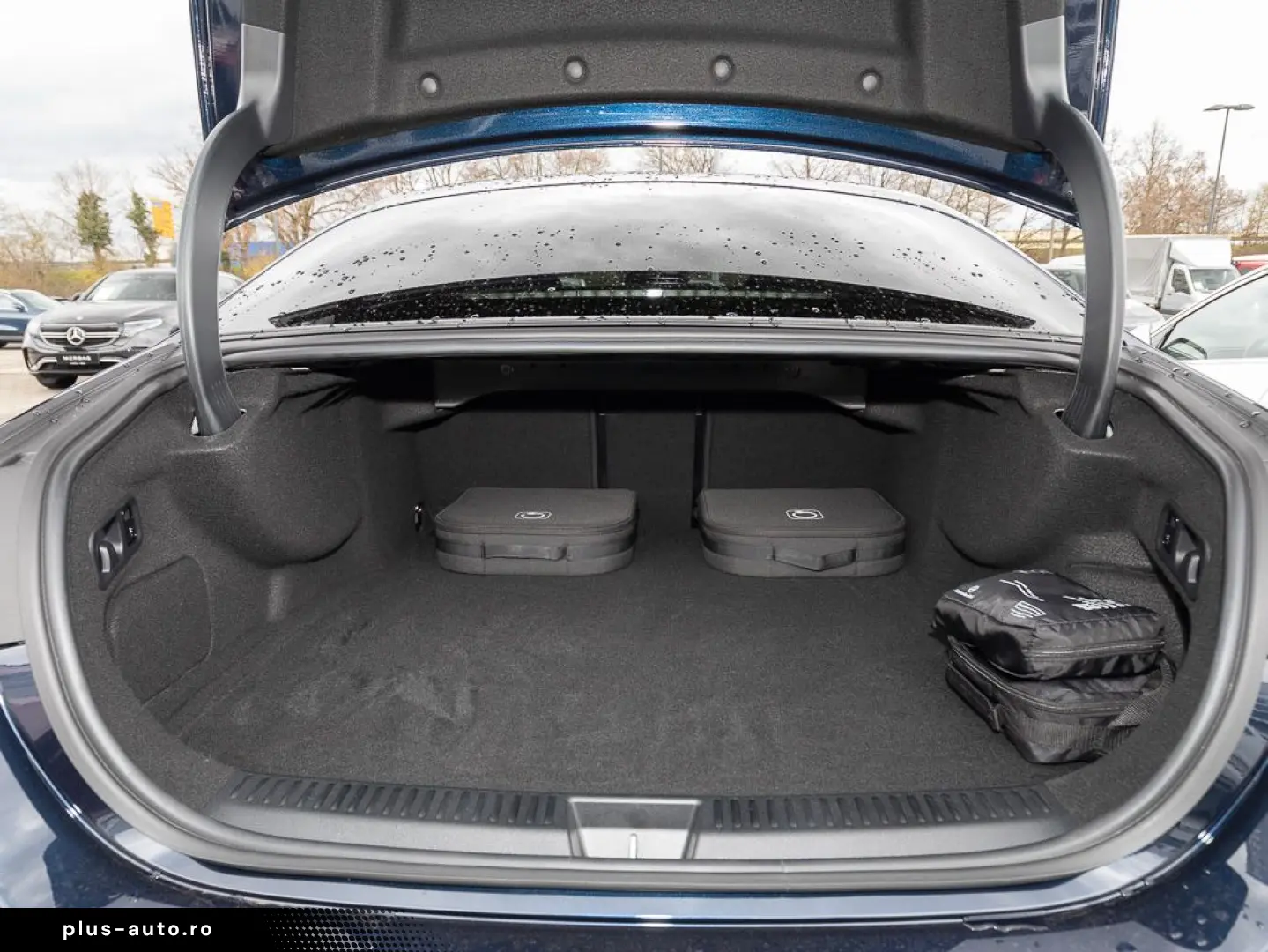 MERCEDES-BENZ AMG E 53 Hybrid AHK HUD PANO DYN 4D NAP