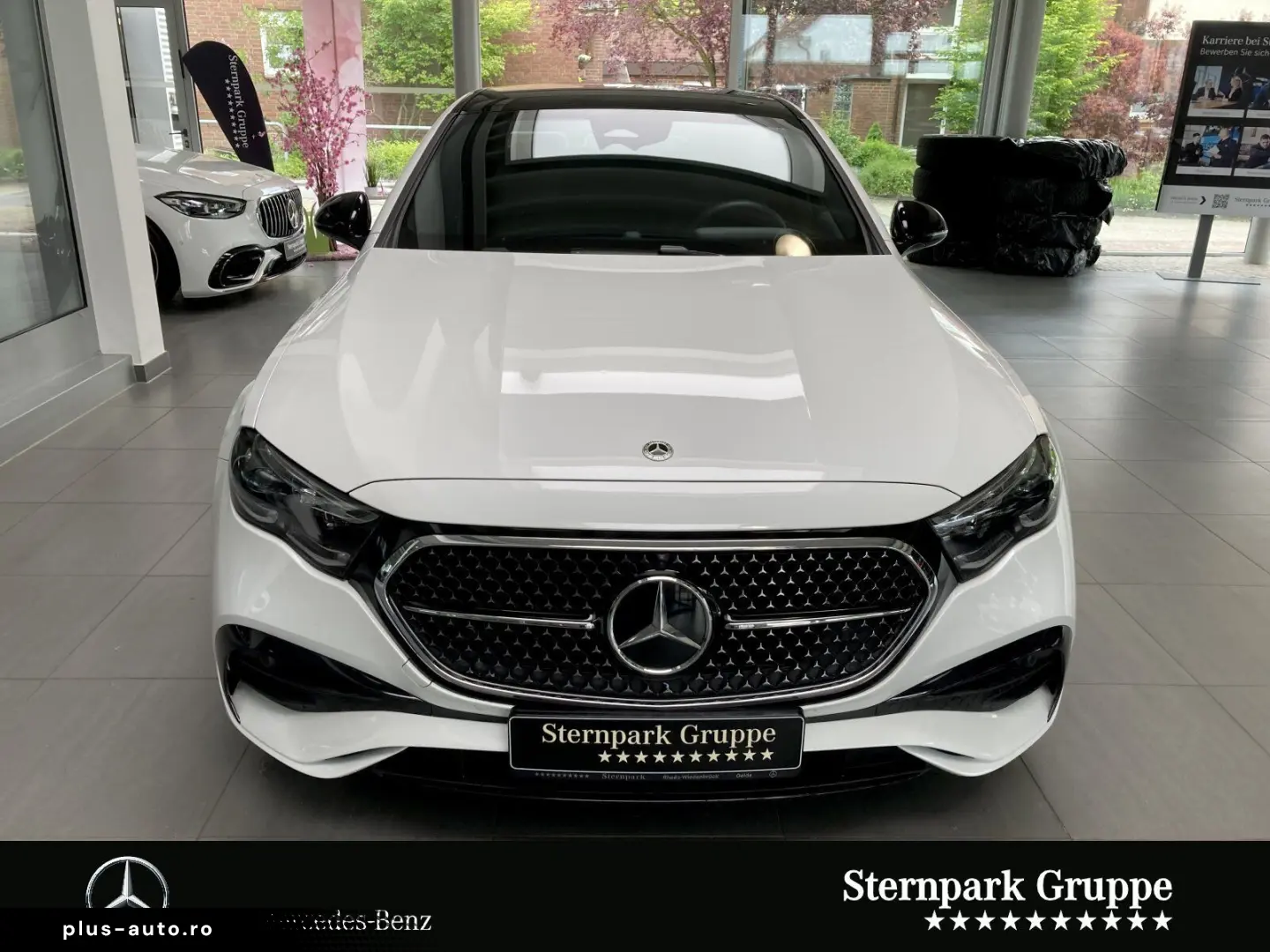 MERCEDES-BENZ E 300 e AMG Pano Super Burm Memory Digi-Li