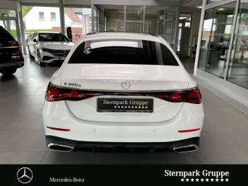 MERCEDES-BENZ E 300 e AMG Pano Super Burm Memory Digi-Li