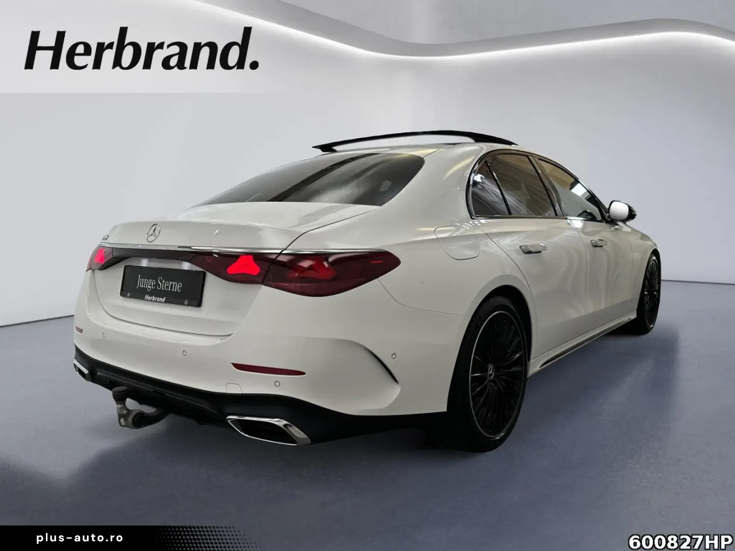 MERCEDES-BENZ E 200 AMG Night DIGITAL AHK Pano 20  AMG 360