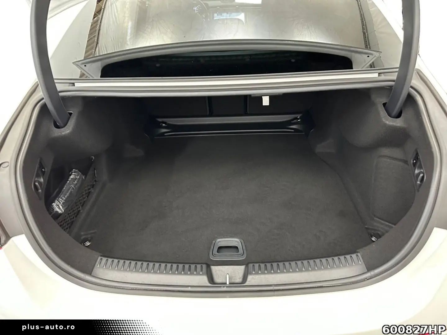 MERCEDES-BENZ E 200 AMG Night DIGITAL AHK Pano 20  AMG 360