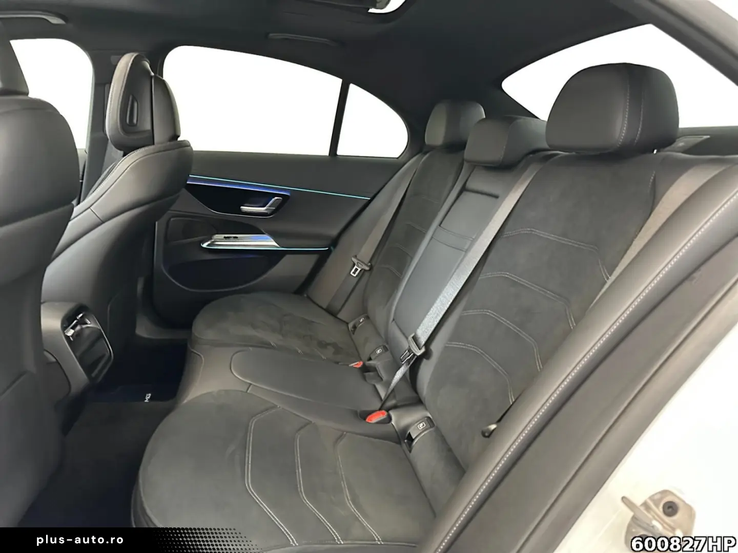 MERCEDES-BENZ E 200 AMG Night DIGITAL AHK Pano 20  AMG 360