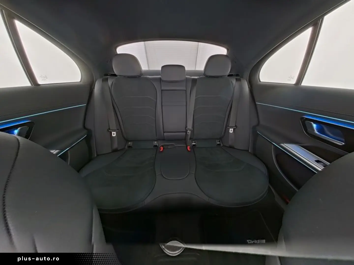 MERCEDES-BENZ E 200 4M AMG DiG.L BURM®4D DISTR SUPERSCR PANO