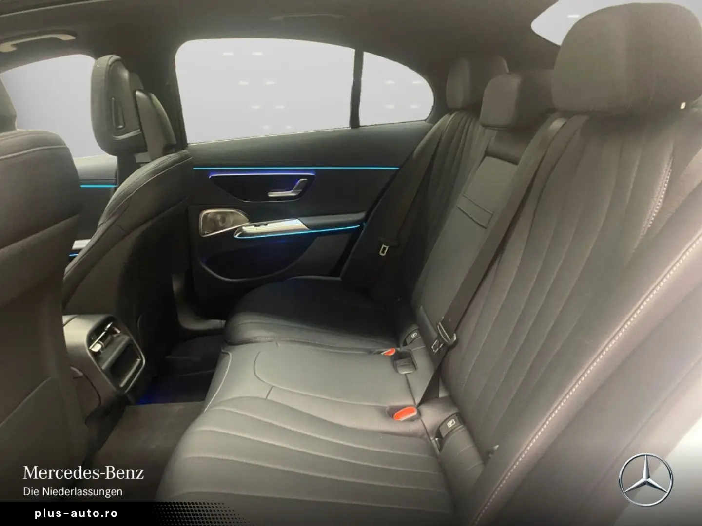 MERCEDES-BENZ E 300e 4M EXCLUSIVE Prem. PANO AHK Bur4D