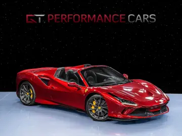 FERRARI F8 Spider