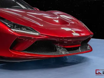 FERRARI F8 Spider