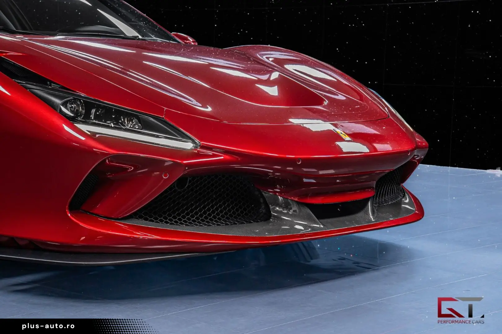 FERRARI F8 Spider