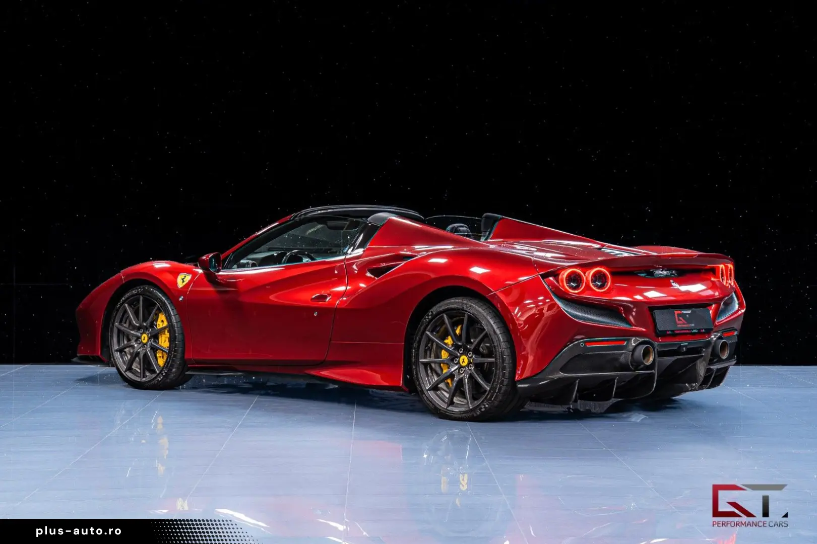FERRARI F8 Spider