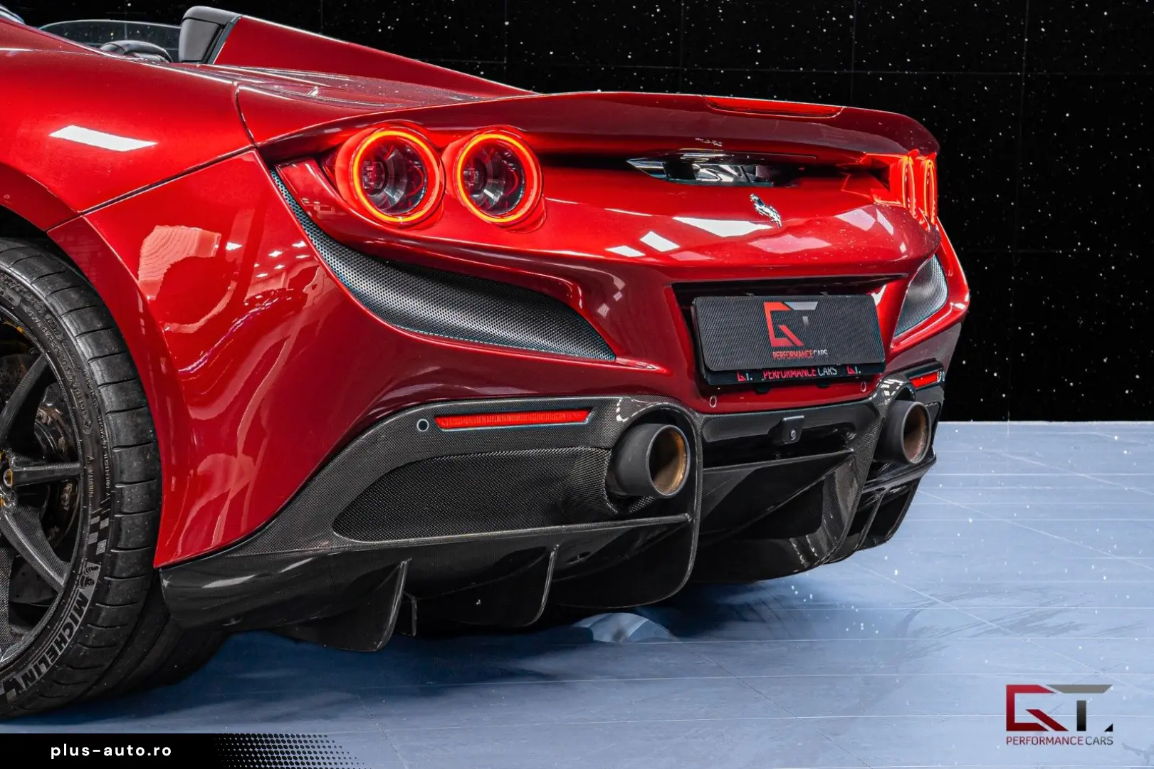 FERRARI F8 Spider
