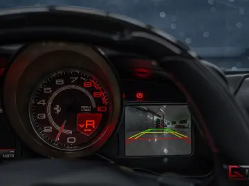 FERRARI F8 Spider