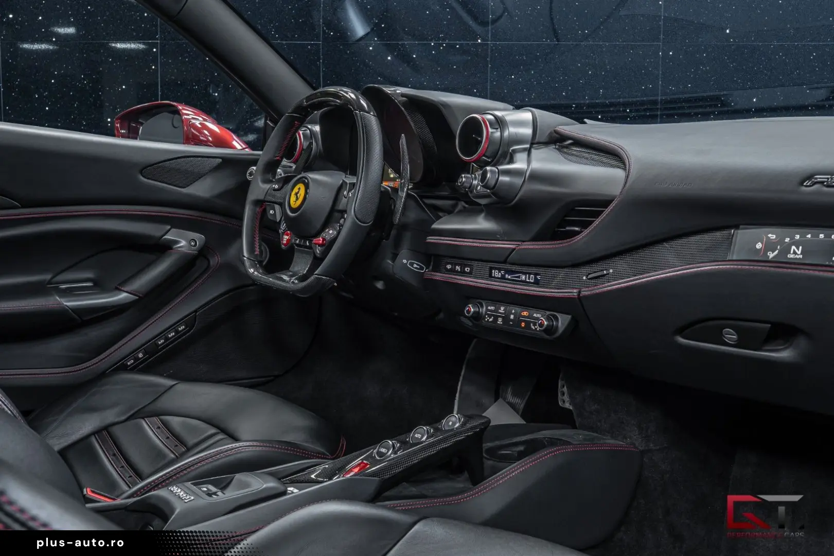 FERRARI F8 Spider