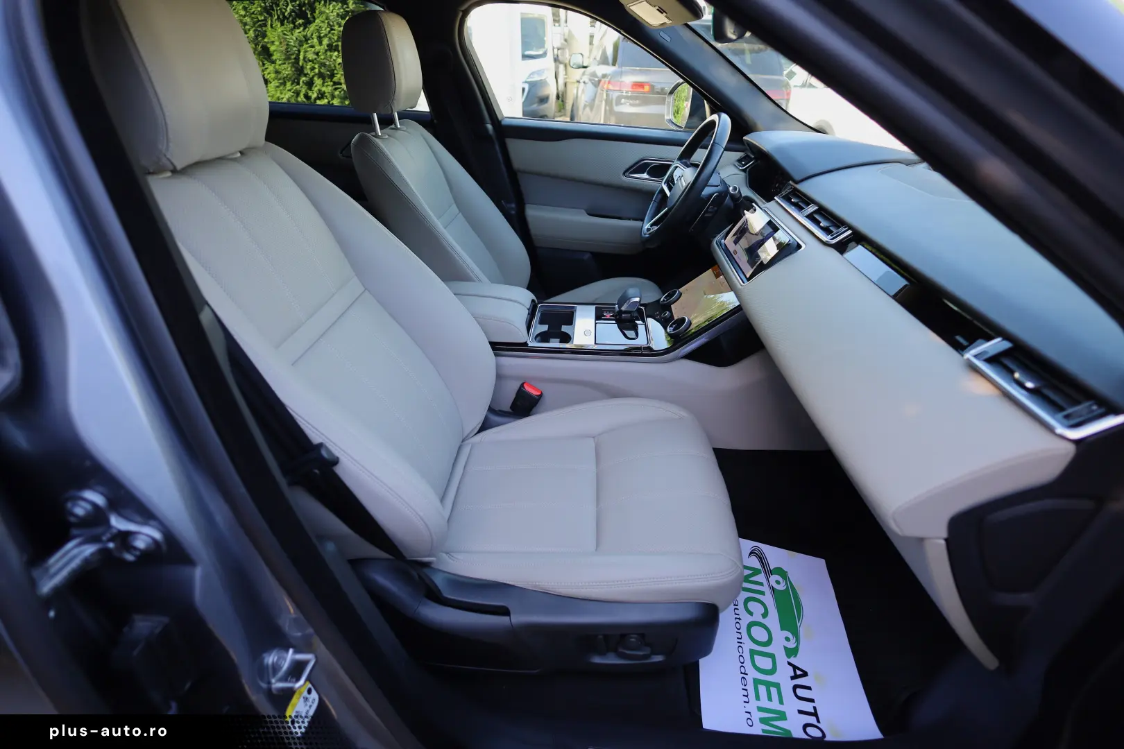 Land-Rover Range-Rover-Velar MHEV 2.0D R-Dynamic HSE