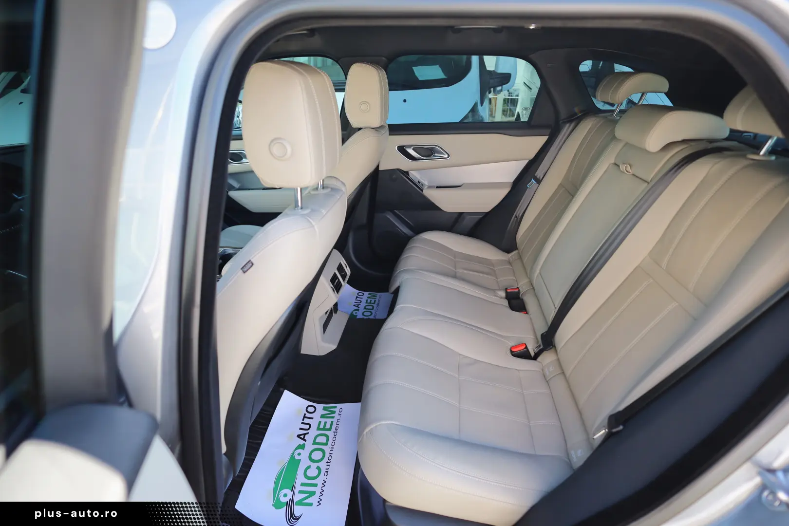 Land-Rover Range-Rover-Velar MHEV 2.0D R-Dynamic HSE