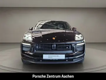Porsche Macan S Pano