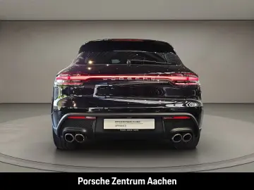 Porsche Macan S Pano