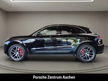 Porsche Macan S Pano