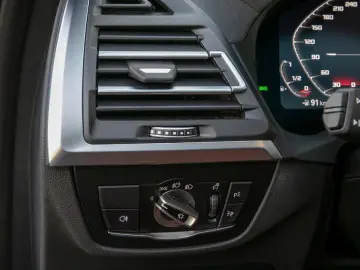 BMW X4 M Competition Paket Pano HeadUp harman kardon