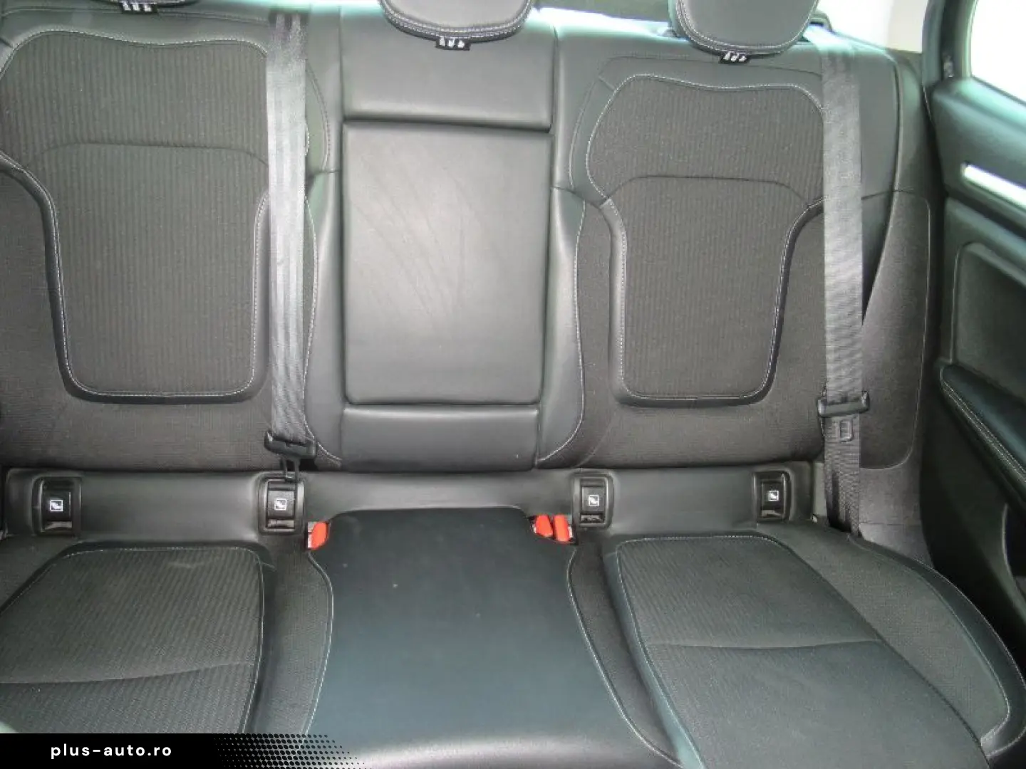 RENAULT MEGANE 1.3 TCe 140CP Intens EDC