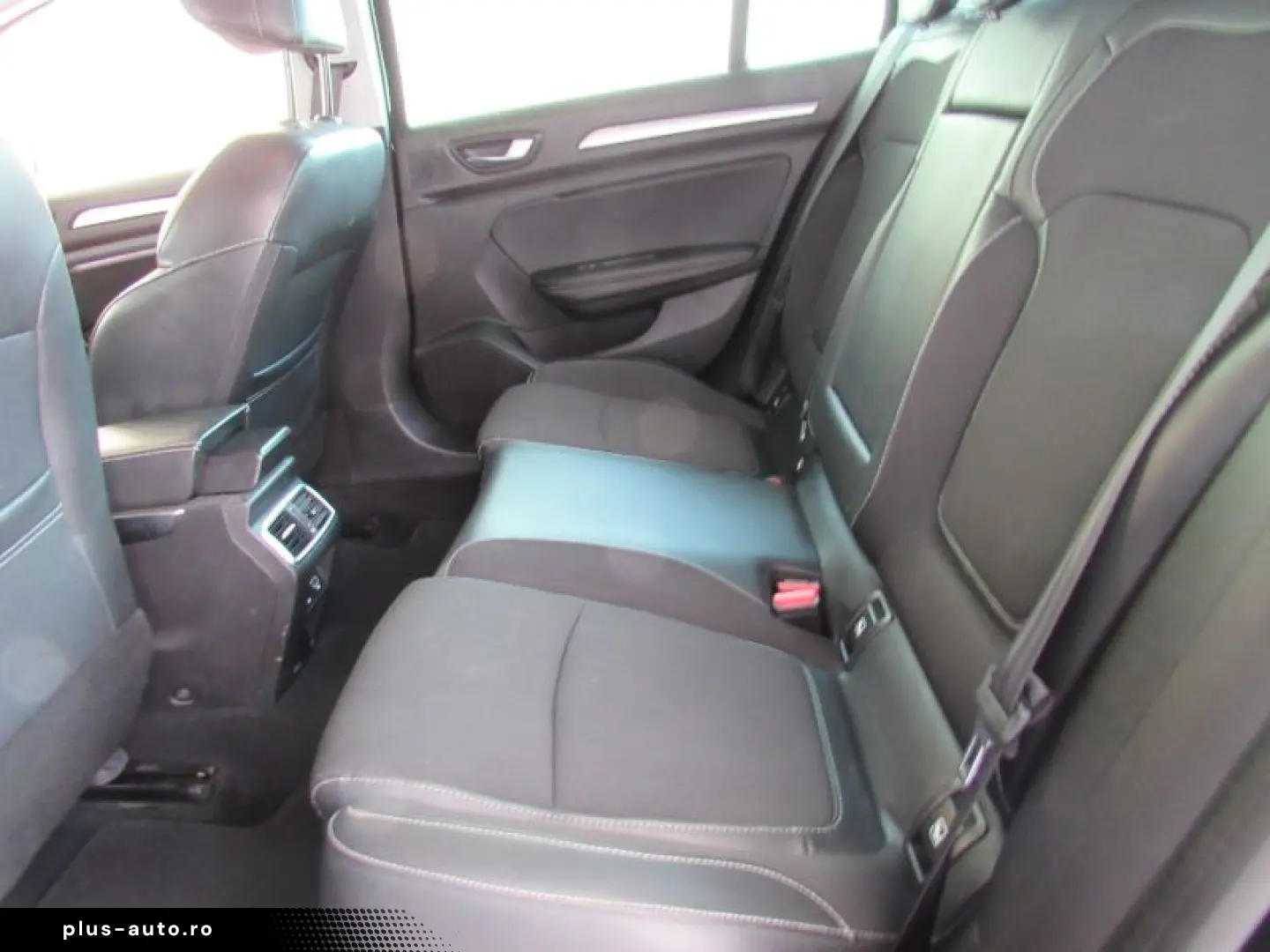 RENAULT MEGANE 1.3 TCe 140CP Intens EDC