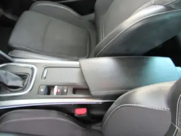 RENAULT MEGANE 1.3 TCe 140CP Intens EDC
