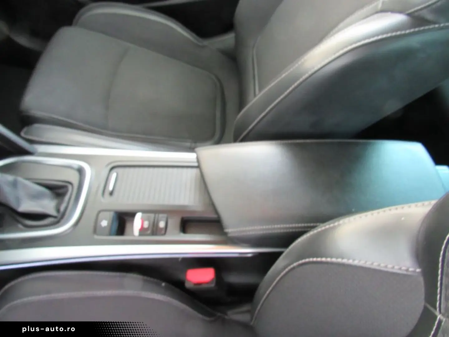 RENAULT MEGANE 1.3 TCe 140CP Intens EDC