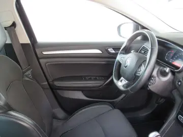 RENAULT MEGANE 1.3 TCe 140CP Intens EDC