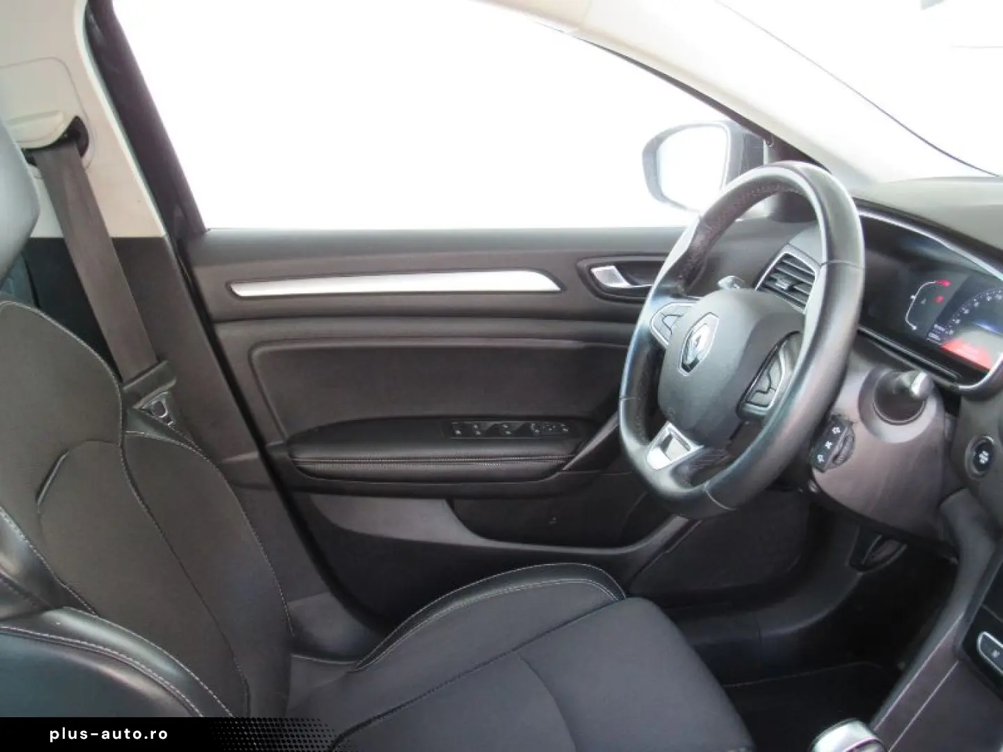RENAULT MEGANE 1.3 TCe 140CP Intens EDC