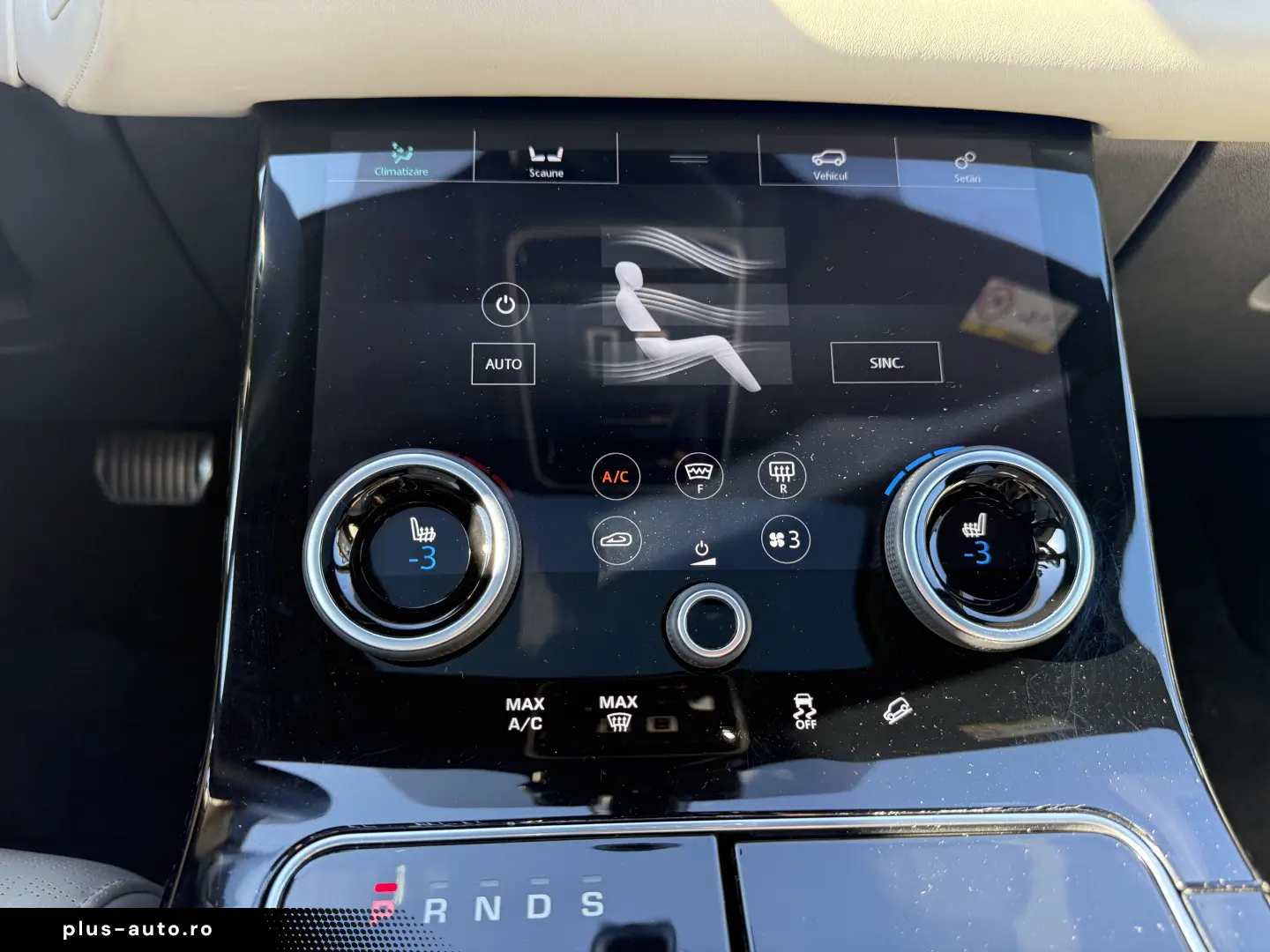 Range Rover Velar R-Dynamic HSE - UNIC PROPIETAR