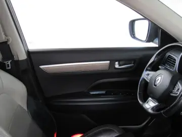 RENAULT KOLEOS ENERGY dCi 175 4WD X-tr. Initiale Paris