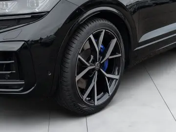 VW Touareg 3.0 V6 R eHybrid 4M AHK PANO 22  Nachtsi