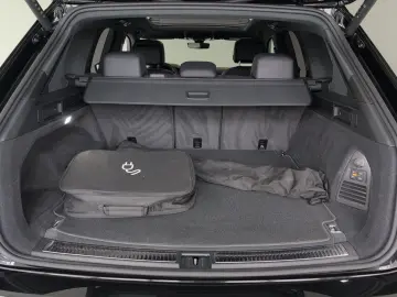 VW Touareg 3.0 V6 R eHybrid 4M AHK PANO 22  Nachtsi