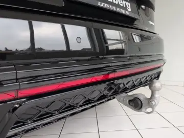 VW Touareg 3.0 V6 R eHybrid 4M AHK PANO 22  Nachtsi