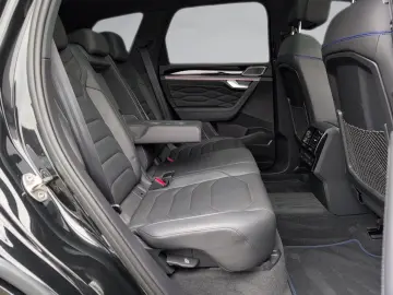 VW Touareg 3.0 V6 R eHybrid 4M AHK PANO 22  Nachtsi