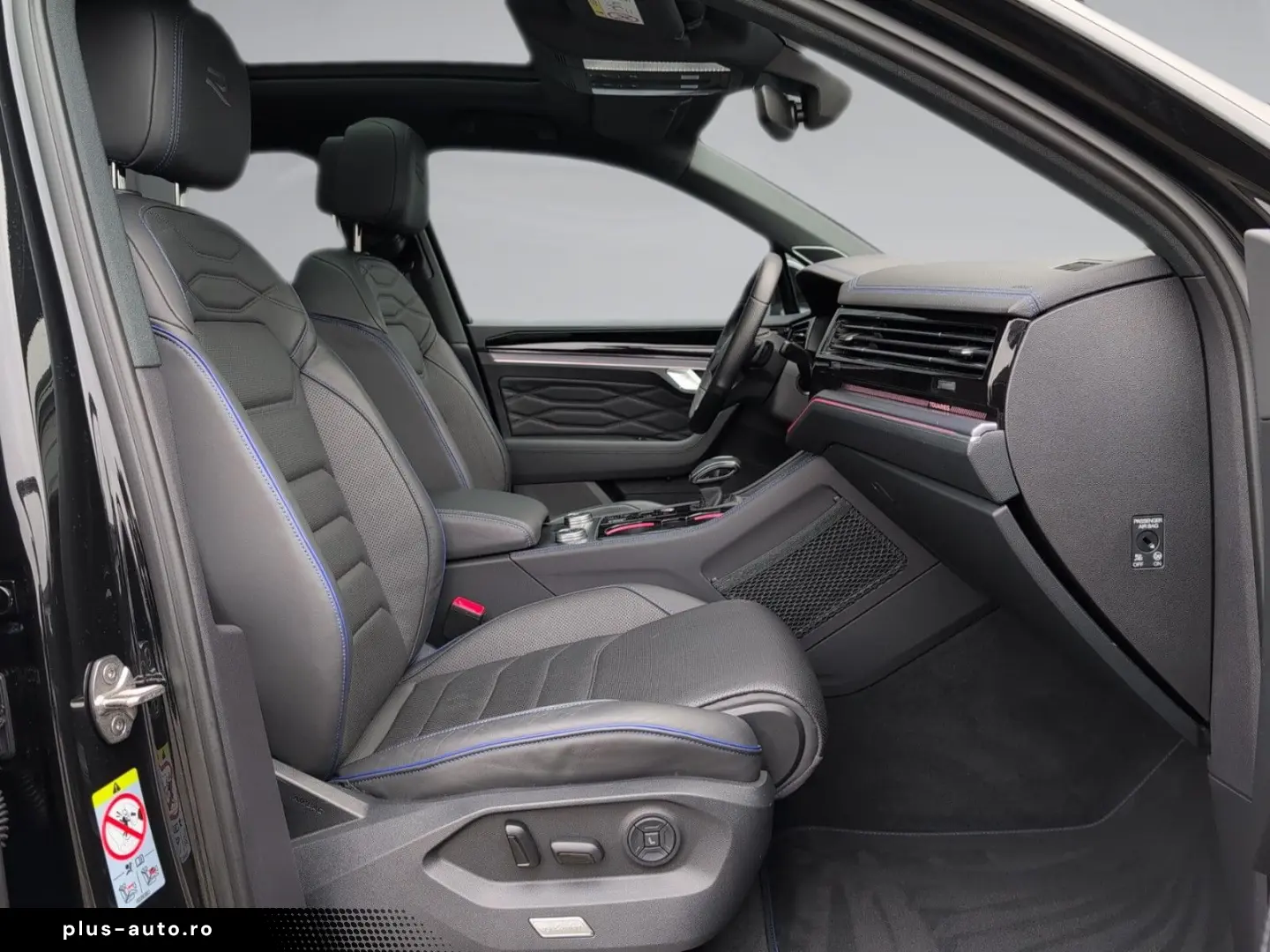 VW Touareg 3.0 V6 R eHybrid 4M AHK PANO 22  Nachtsi