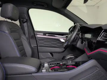 VW Touareg 3.0 V6 R eHybrid 4M AHK PANO 22  Nachtsi
