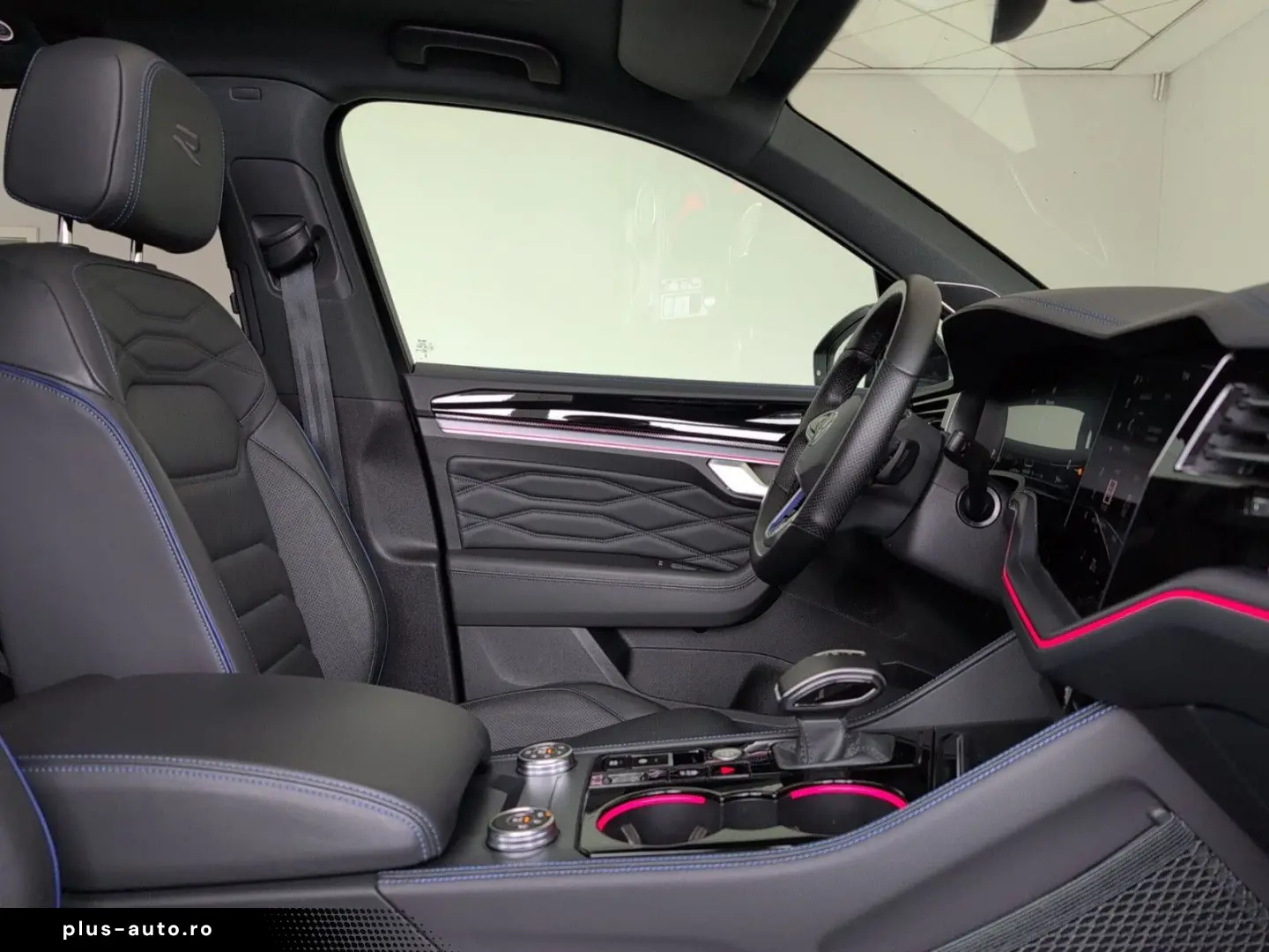 VW Touareg 3.0 V6 R eHybrid 4M AHK PANO 22  Nachtsi