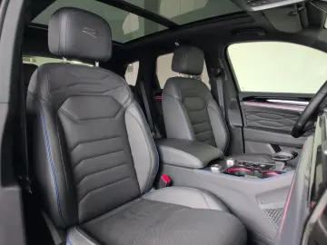 VW Touareg 3.0 V6 R eHybrid 4M AHK PANO 22  Nachtsi