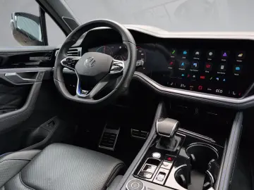 VW Touareg 3.0 V6 R eHybrid 4M AHK PANO 22  Nachtsi