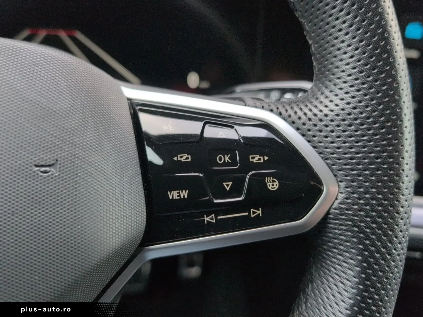 VW Touareg 3.0 V6 R eHybrid 4M AHK PANO 22  Nachtsi
