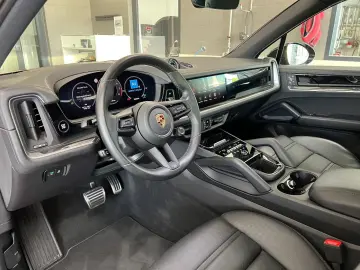 Porsche Cayenne S   Offroad-Paket   Massage   BOSE