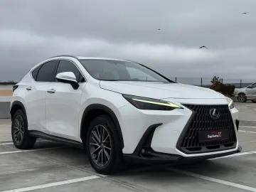Lexus NX 450h  E-FOUR Luxury-Paket 2023 - Plug In Hybrid AWD
