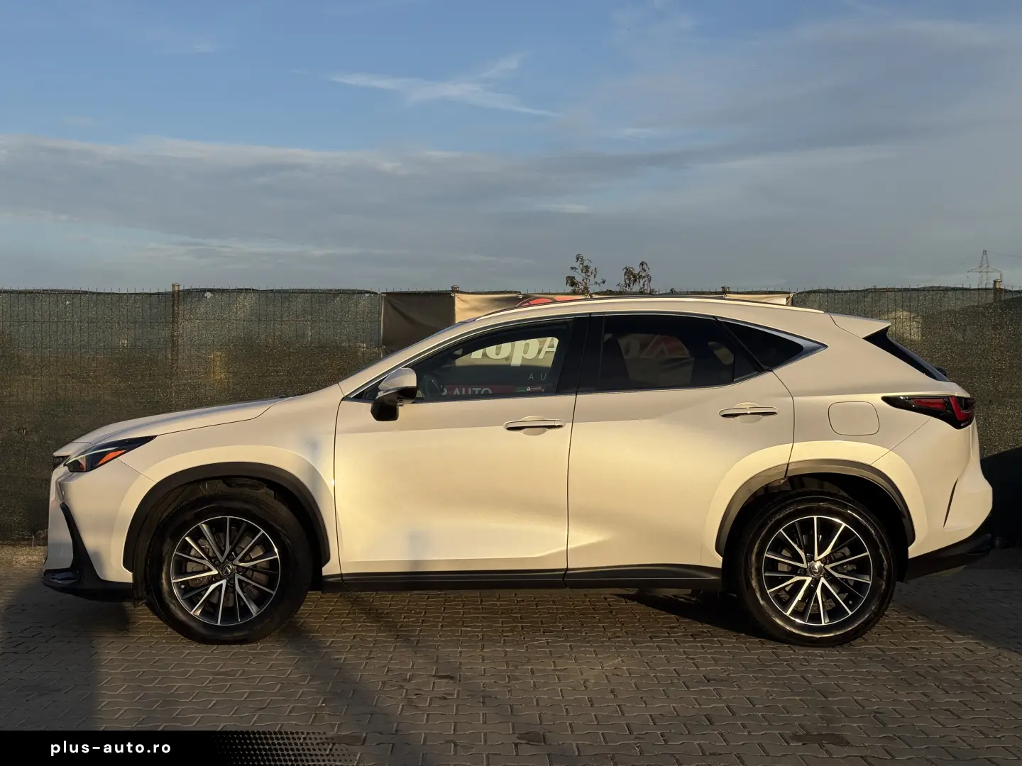 Lexus NX 450h  E-FOUR Luxury-Paket 2023 - Plug In Hybrid AWD