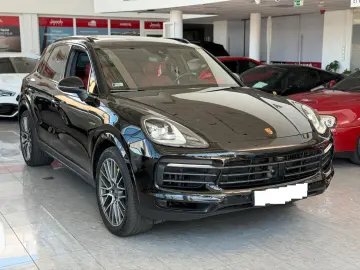 PORSCHE Cayenne E-Hybrid Platinum Edition