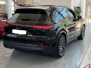 PORSCHE Cayenne E-Hybrid Platinum Edition