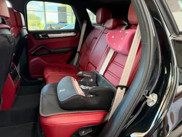 PORSCHE Cayenne E-Hybrid Platinum Edition