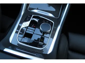 BMW X6 xDrive30d M Sport  Trapa  Harman  Perne aer  Carbon