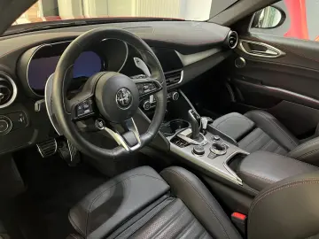 ALFA ROMEO Giulia Tributo Italiano 2.0l TB Rosso Alfa