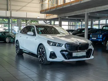 BMW 550 e xDrive M Sport Inno Travel Carbon Comfort