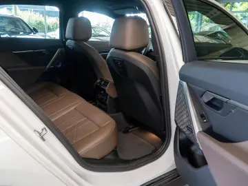 BMW 550 e xDrive M Sport Inno Travel Carbon Comfort