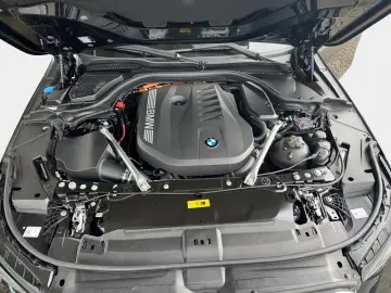 BMW 550e xDrive M Sport Autobahnass Comfort Inno H K